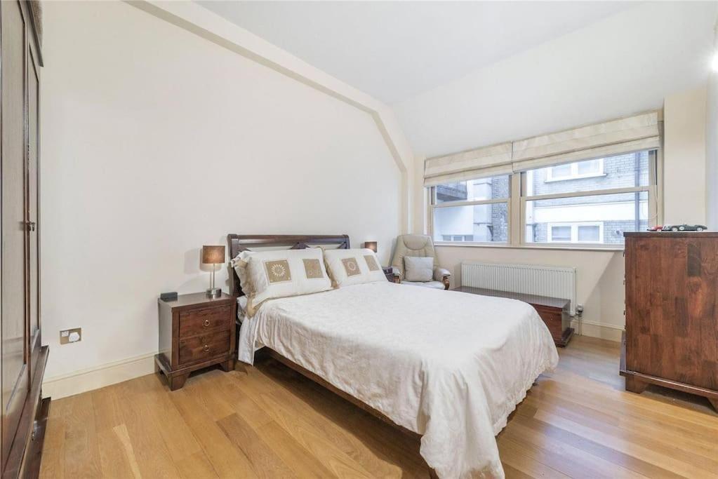 Luxurious Serviced Apt Next To The City Of London And Tower Bridge 아파트 외부 사진