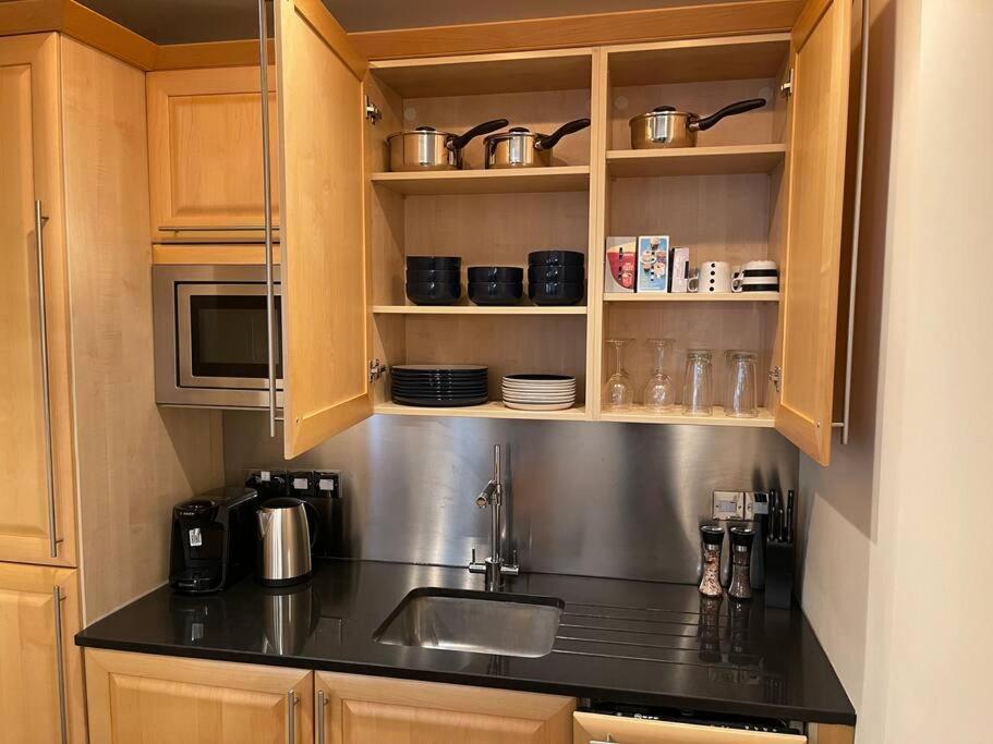 Luxurious Serviced Apt Next To The City Of London And Tower Bridge 아파트 외부 사진